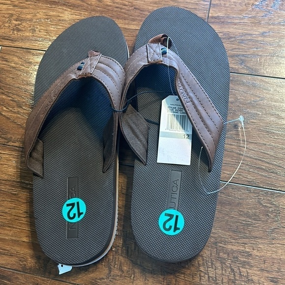 Nautica Clarkson 3 Faux Leather Tan Brown Thong Sandals Mens Shoe NWT - Picture 2 of 3